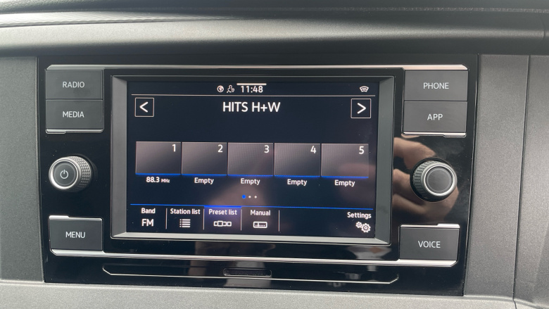 Volkswagen Transporter T28 Lwb Diesel 2.0 TDI 150 Highline Van DSG